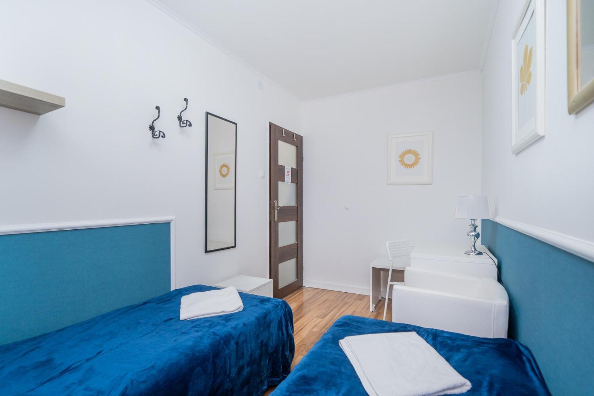 Mgr Pokoje W Samym Centrum Warszawy By Metro Rondo Onz - Super Bed Year23 Varşovia Exterior foto